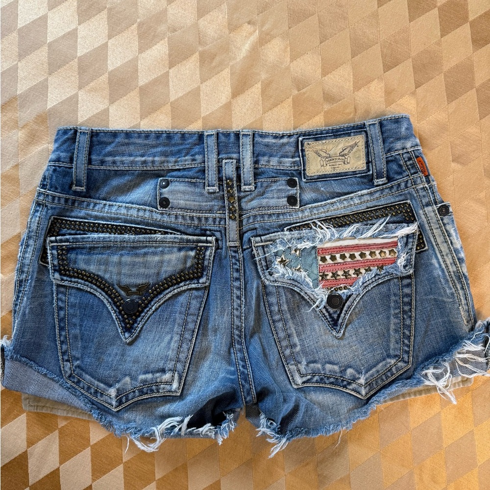 Robin’s Jeans Blue Denim Cutoff Shorts with Decorative Back Pockets Size 31